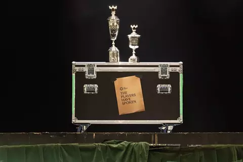 سداسي يتنافس على جائزة لاعب العام من رابطة المحترفين الإنجليزية